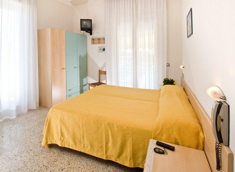 Hotel Ferrara 卡托利卡 外观 照片